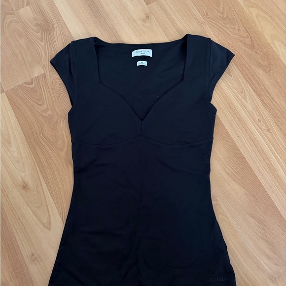 Aritzia contour sweetheart Top - Picture 3 of 3